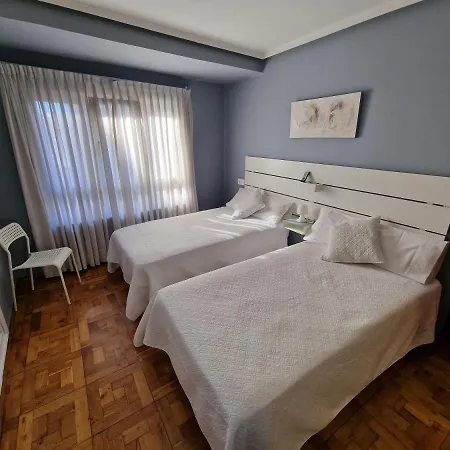 Fidalgo Penzion Oviedo